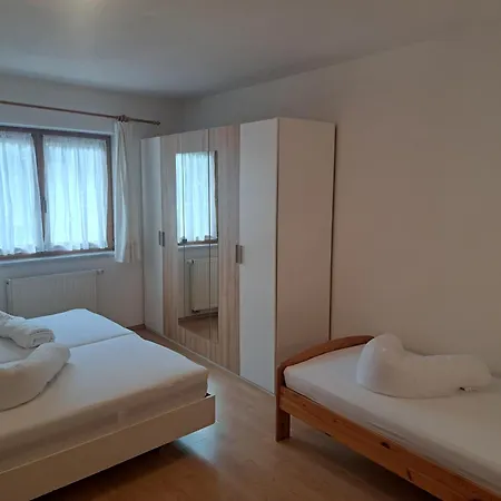 Haus Georg Apartman *